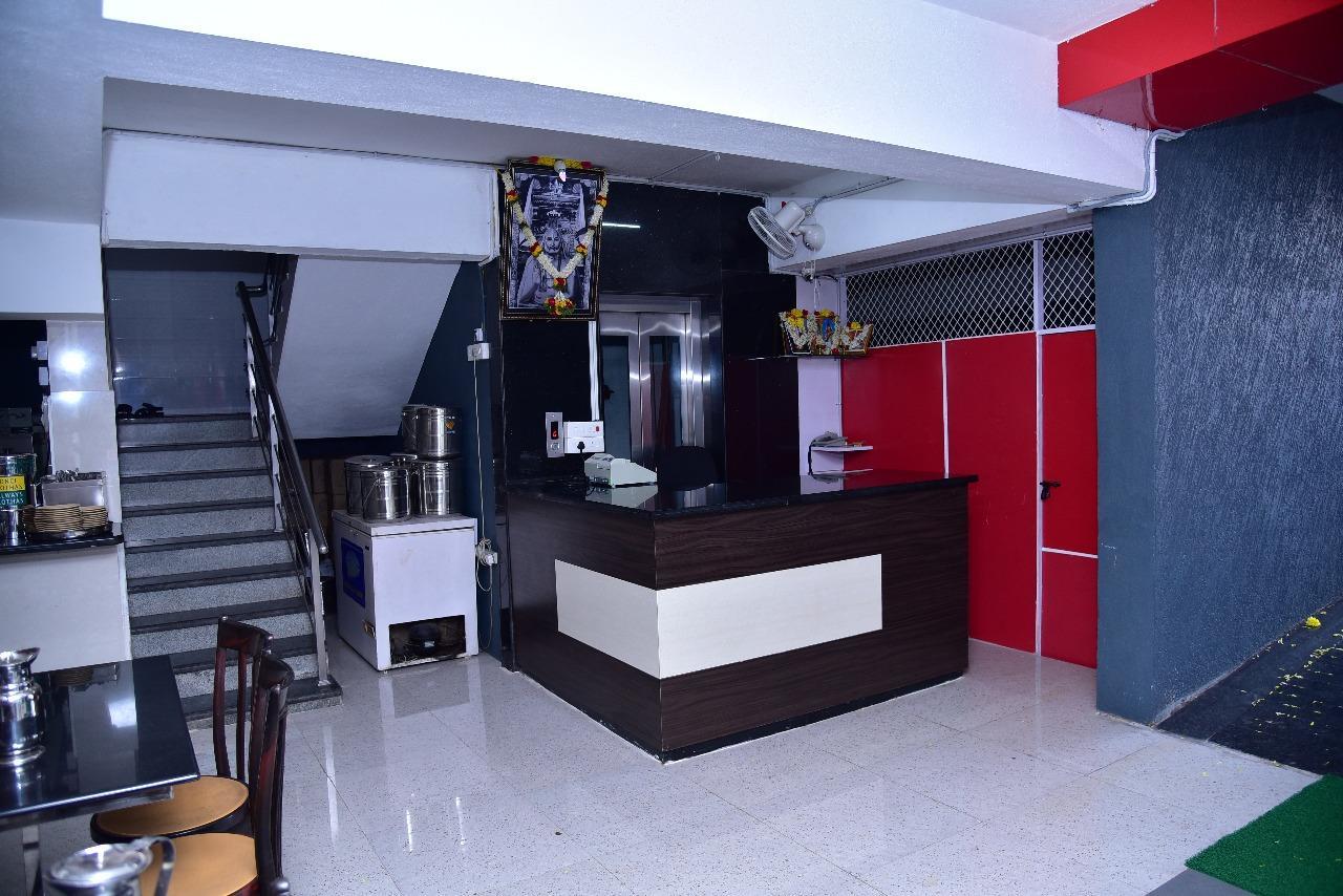 Iroomz Dwaraka Residency 贝拉里 外观 照片