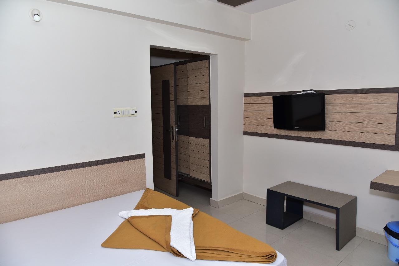 Iroomz Dwaraka Residency 贝拉里 外观 照片