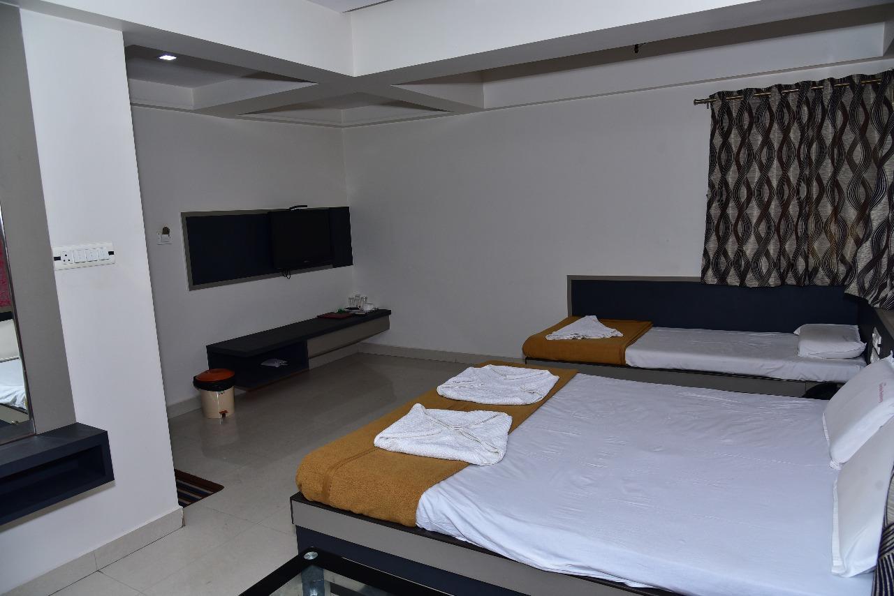 Iroomz Dwaraka Residency 贝拉里 外观 照片