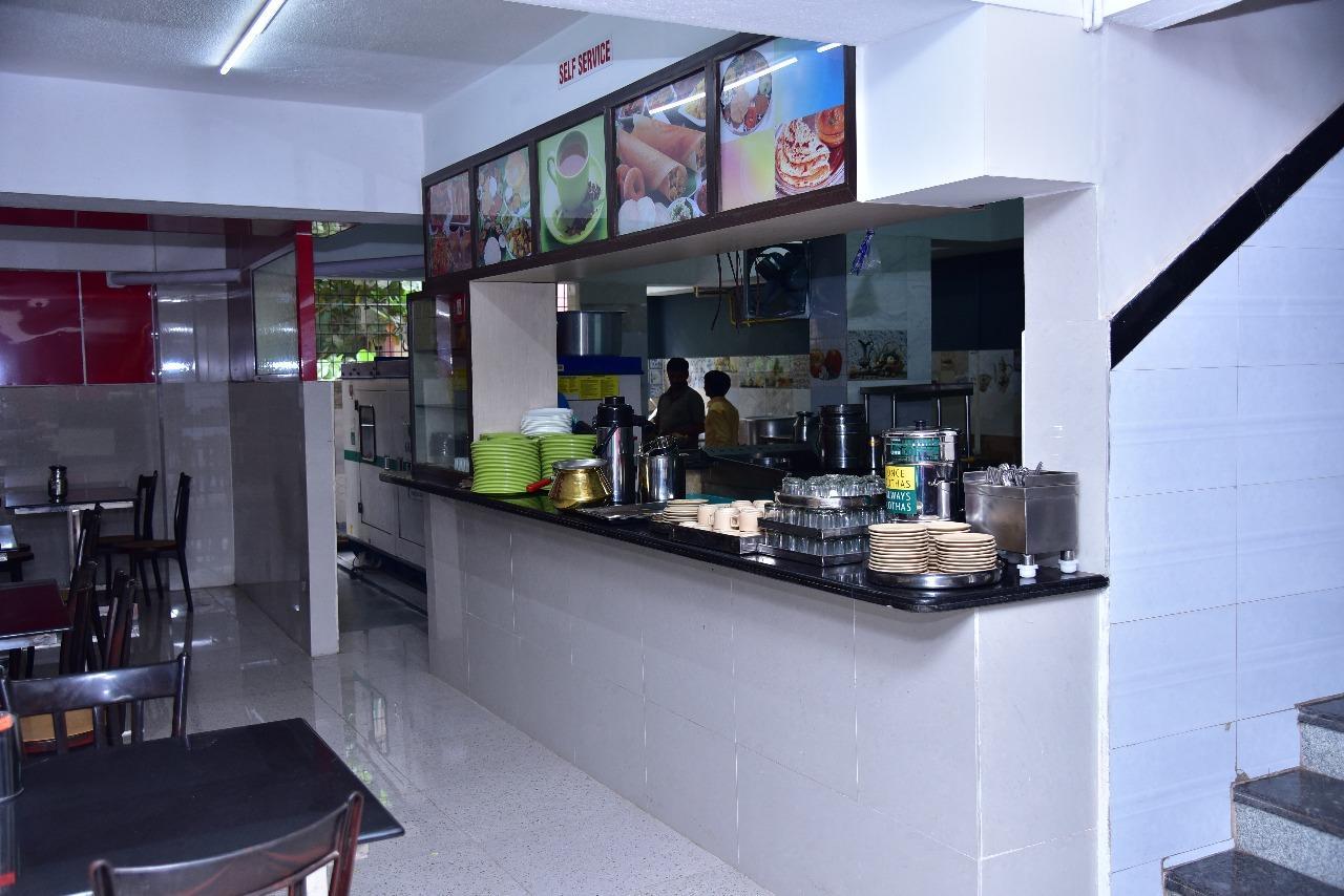 Iroomz Dwaraka Residency 贝拉里 外观 照片