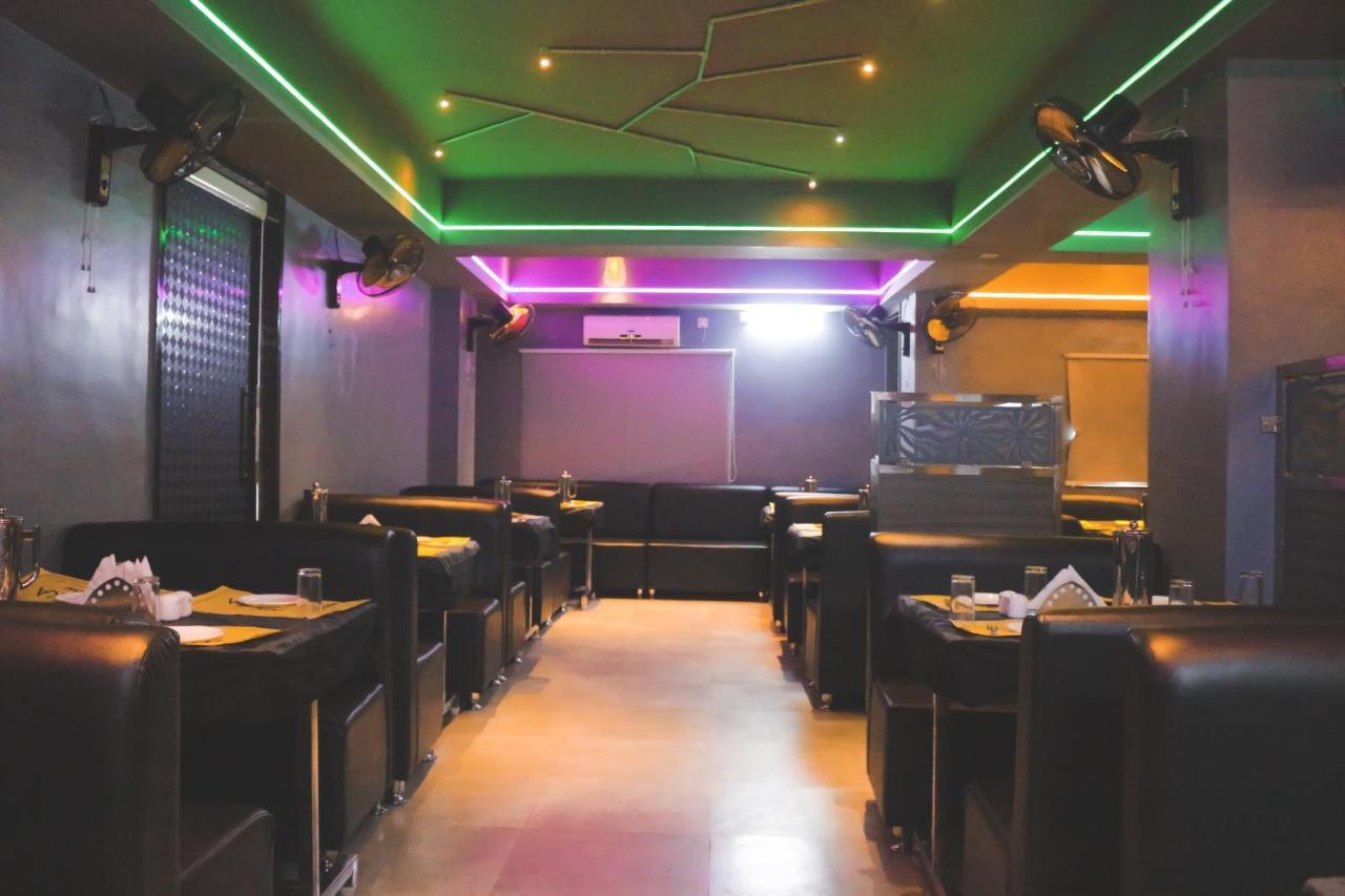 Iroomz Dwaraka Residency 贝拉里 外观 照片